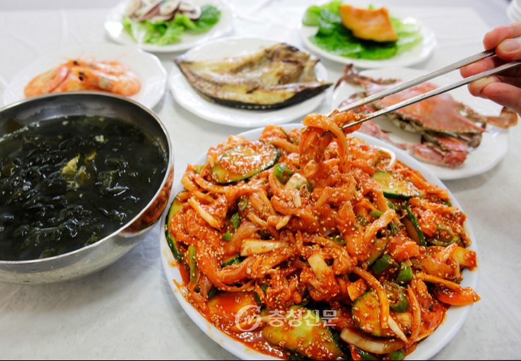 겨울 진미‘ 간재미’ 먹으러 오천항에 오세요 < 보령 < 충남 < 기사본문 - 충청신문 겨울 진미‘ 간재미’ 먹으러 오천항에 오세요
