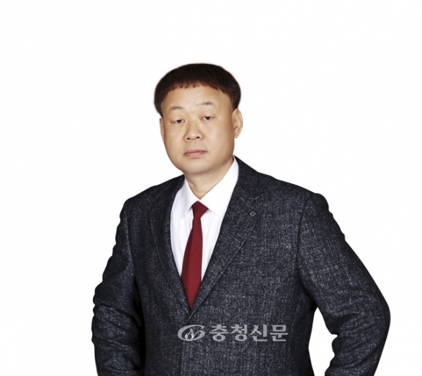 대전체고 총동문회 회장에 성현기 아이엠채널원 대표 < 사람들 < 충청人 < 기사본문 - 충청신문 대전체고 총동문회 회장에 성현기 아이엠채널원 대표
