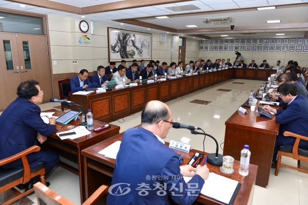 제천시가 하반기 주요업무계획 보고회를 개최했다.