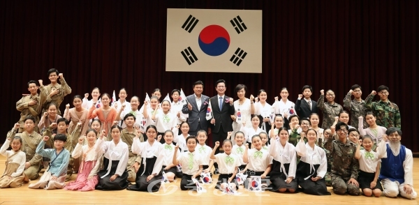 15일 대전시는 대강당에서 제73주년 광복절 경축행사를 개최했다.