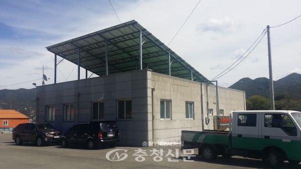 2015년도 충북도 마을 태양광발전소 설치 지원 사업을 통해 마을 태양광을 설치한 군서면 은행리 마을