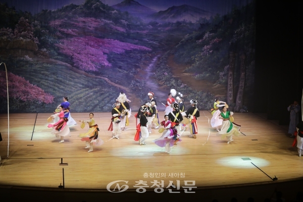 달빛 놀이판 공연모습.(사진=대전시립연정국악원 제공)