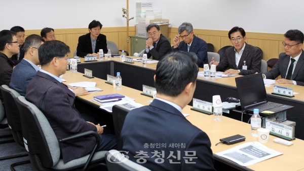 1일 대전시는 남북 경제과학분야 교류협력 활성화 방안을 모색하는 간담회를 개최했다.