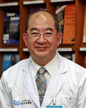 김진 교수.