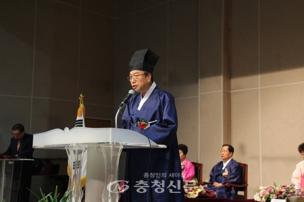천안향교 박창훈 신임 전교는 28일 취임사를 통해 “천안향교의 성역화 완수 및 유교의 대중화와 현대화를 실현 하겠다”을 선언했다.