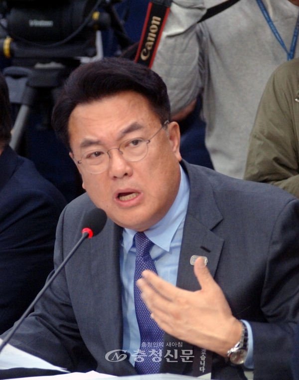 자유한국당 정진석 의원. (사진=충청신문DB)