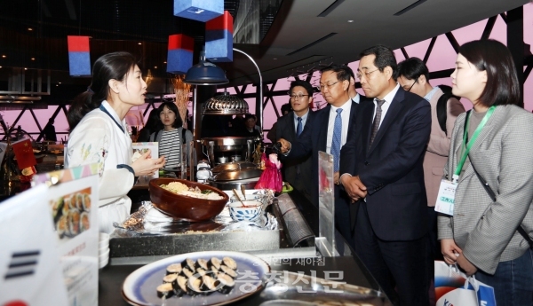 한국농수산식품유통공사가 임시정부수립 100주년과 연계한 '2019 상하이 K-Food Fair'을 개최했다. (사진=aT)