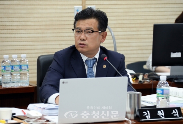 세종시의회 산업건설위원회 김원식 의원(세종시 의회 제공)