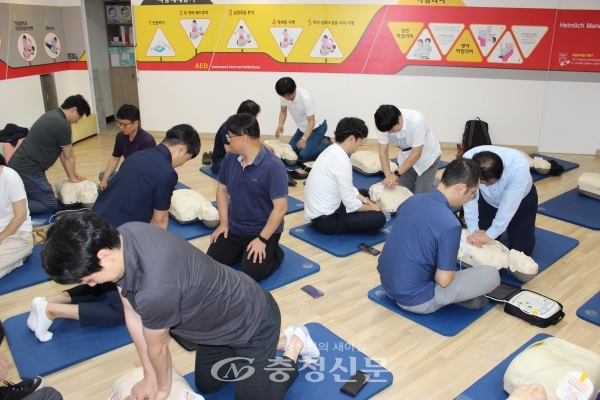캠코 대전충남지역본부가 19일과 24일 양일간 대전 119시민체험센터에서 전 직원이 참여하는 재난·생활안전교육을 실시한다고 밝혔다. (사진=캠코)