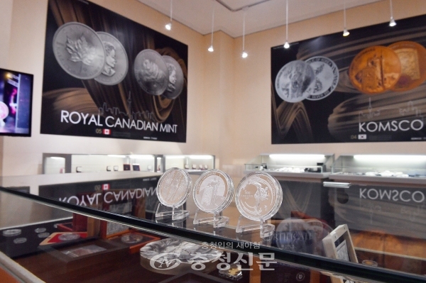 한국조폐공사 화폐박물관은10월 9일까지 특별전시실에서 '세계의 불리온 주화 특별전'을 개최한다. (사진=조폐공사)