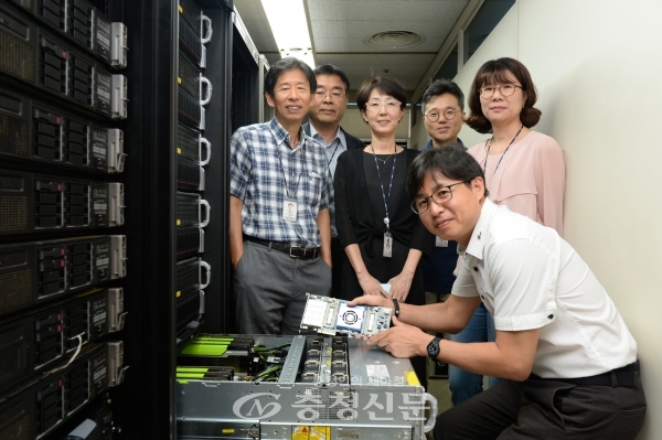 한국전자통신연구원(ETRI)은 딥러닝 분산 학습에 최적화된 고속 처리 기술을 개발했다고 밝혔다. (사진=ETRI)