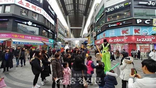 지난해 열린 대전스카이로드 설날 큰잔치 행사.(사진=대전마케팅공사 제공)