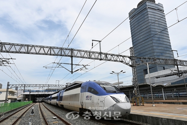 한국철도가 2020년도 상반기 신입사원 공개 채용을 실시한다. (사진=한국철도 제공)