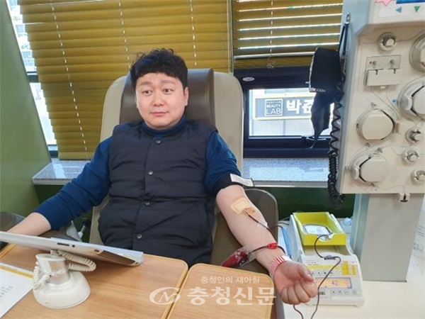 배선호 더불어민주당 세종시지역구 국회의원 예비후보가 코로나19에 따른 혈액 수급난 해소를 위해 지난 18일 대전시 노은동에 위치한 헌혈의집을 찾아 헌혈했다.