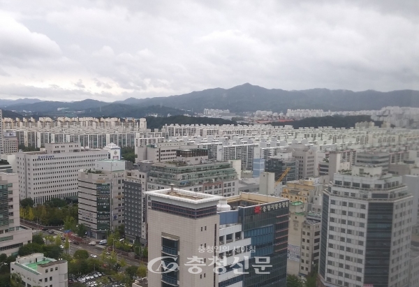 한국감정원이 발표한 2월 4주(24일 기준) 대전 주간 아파트 매매가격은 0.75%, 전세가격은 0.48% 상승했다. (사진=김용뱁 기자)