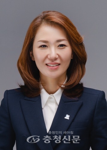 계룡시의회 윤재은 의장.