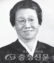 강혜원 선생.