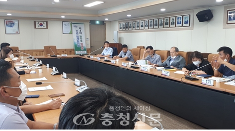논산시농업기술센터는 지난 14일 장마 후 신속방제를 위한 농작물 병해충 긴급방제협의회를 개최했다. (사진=논산시 제공)