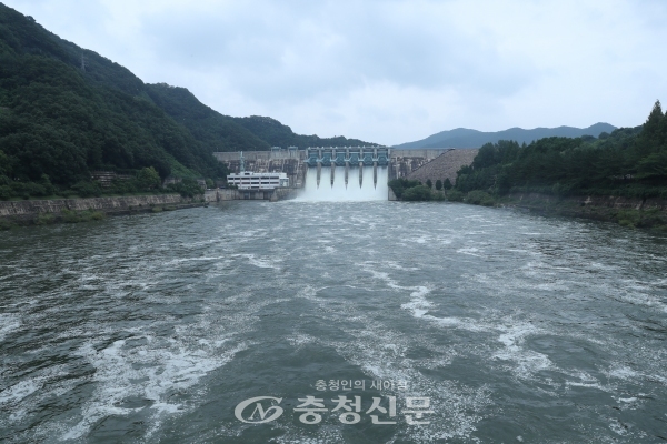 대청댐.