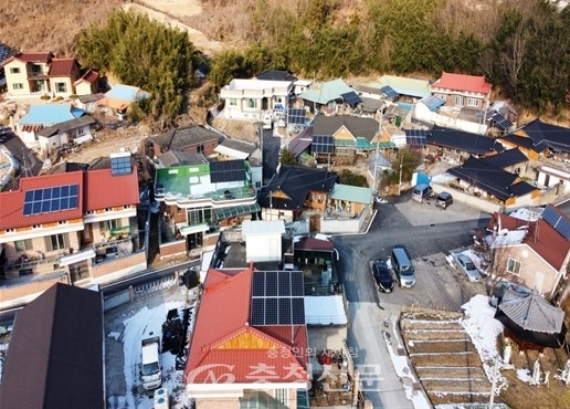 태양광 설비가 설치된 주택 (사진=금산군 제공)