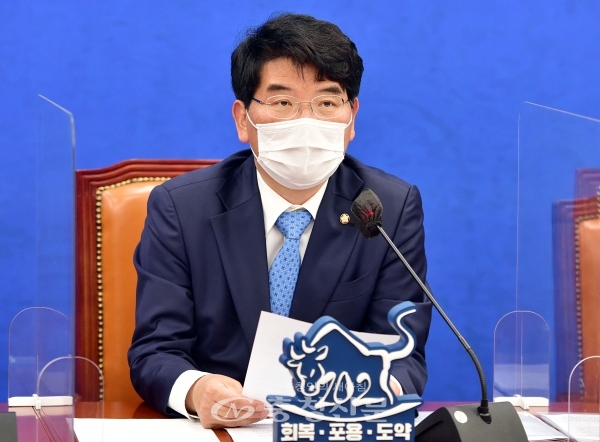 더불어민주당 박완주 정책위의장