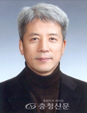 ▲ 박준상 대전둔산중 학교장. (사진=둔산중 제공)