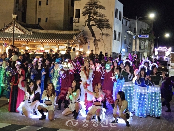 퍼레이드가 끝난 공주들 (사진=공주시)