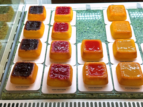 다양한 종류의 덩드레스 (사진=김해인 기자)