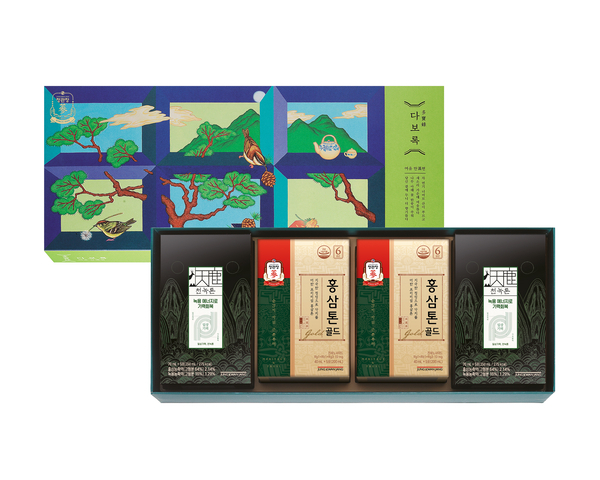 정관장이 추석을 맞아 기품과 정성이 담긴 선물을 준비하고자 하는 선물세트 ‘다보록(多寶錄)’을 선보였다. (사진=KGC 인삼공사 제공)