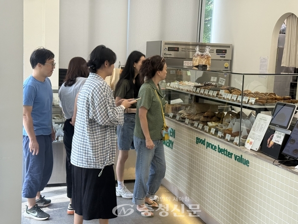 그린 베이커리 매장 내부 (사진=김해인 기자)