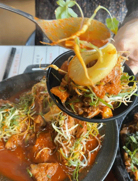  ‘만인산 매콤 둥지갈비찜 (영상=김해인 기자)